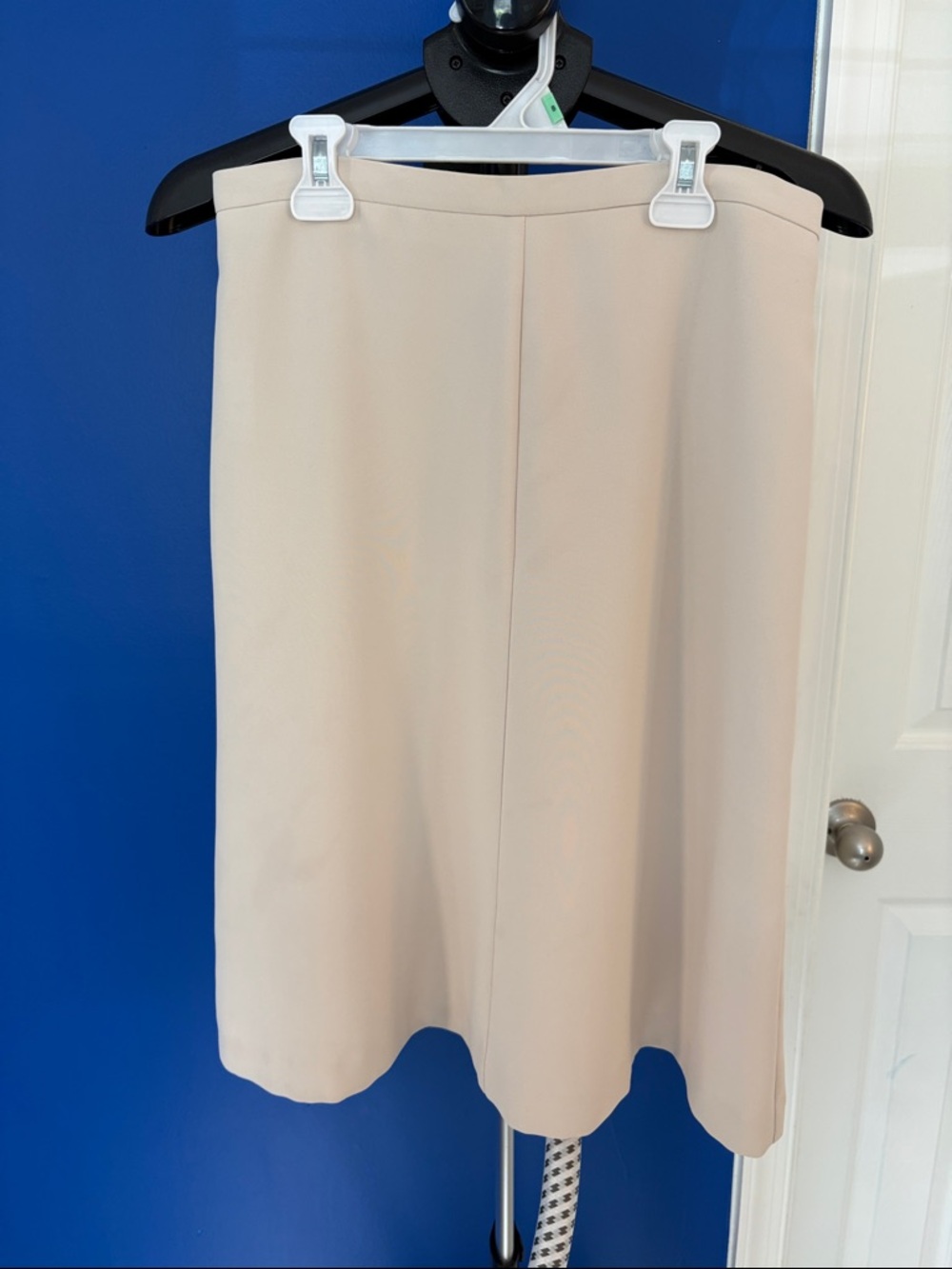 Ann Taylor Cream A-Line Skirt NWT